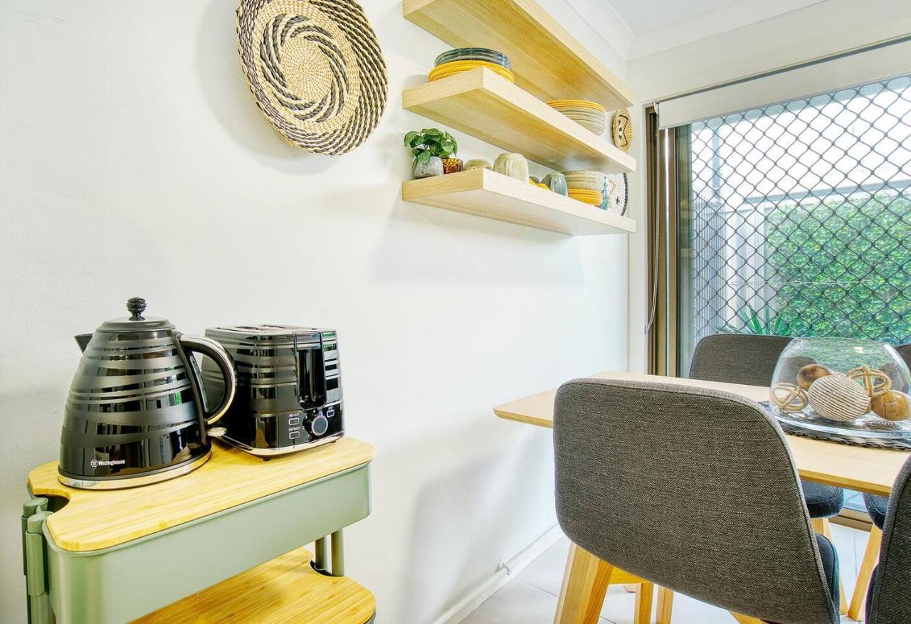 'buzzing Surfers' Vibrant Indoor-outdoor Lifestyle *