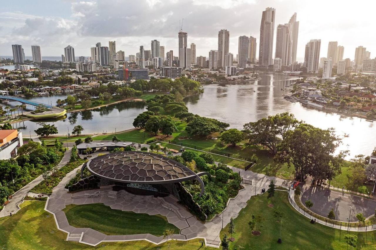 'buzzing Surfers' Vibrant Indoor-outdoor Lifestyle Gold Coast